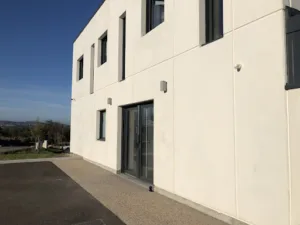 Vetalpha – Scanner, IRM & Endoscopie vétérinaire à Dommartin