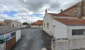 Dermoch Farouk à Brie-sous-Mortagne